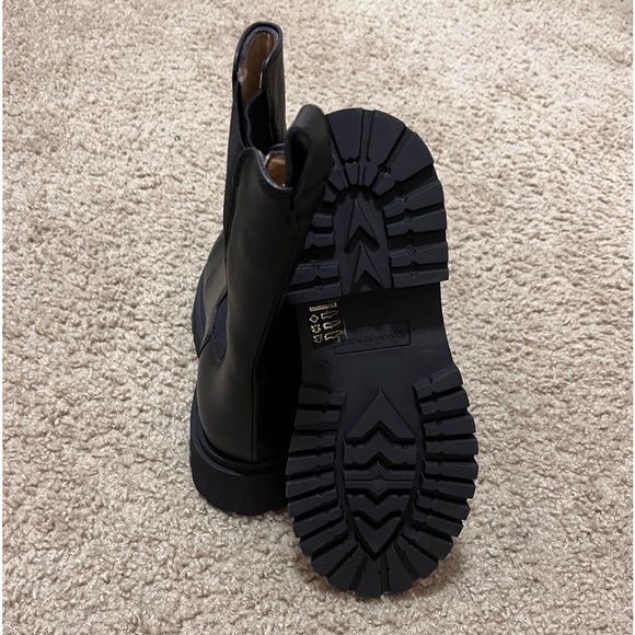 BANANA REPUBLIC ITALIAN LEATHER TALL CHELSEA BOOT - Picture 7 of 15